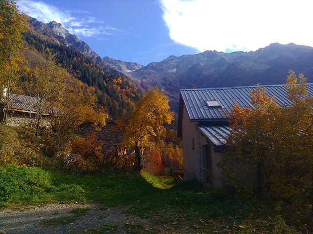 Couleurs d'automne sur #belledonne #montagnes #mountains #mountainlife