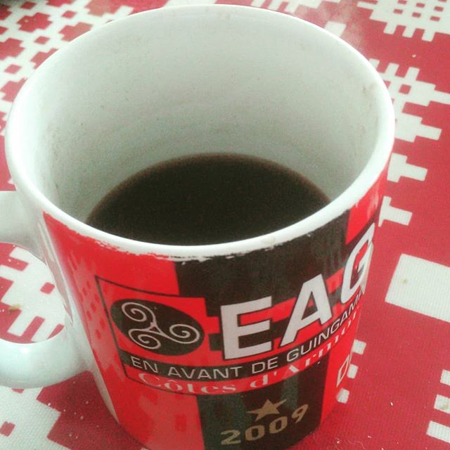 Un bon cafÃ©, dans une belle tasse @eaguingamp #EAG #coffeetime #cafe